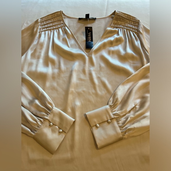 NWT~WHITE HOUSE BLACK MARKET  LIGHT PALOMINO
SMOCKED SHOUDLER SATIN
TOP BLOUSE~M - Picture 4 of 11